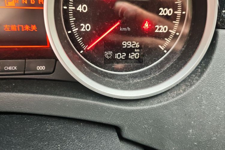 标致508 2013款 2.0L 两周年纪念 自动智享版中控内饰15