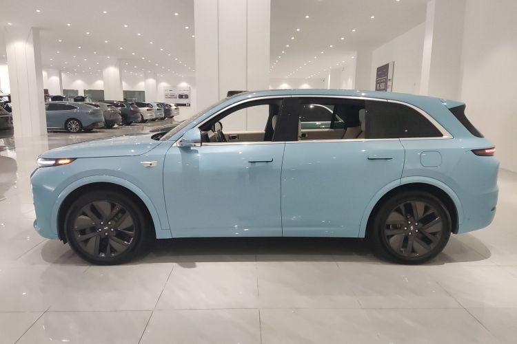 理想汽车 理想L7 2024款 Ultra车身外观4