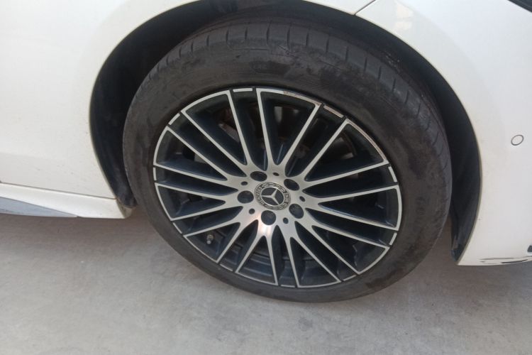 奔驰C级 2023款 C 260 L 运动版车身外观10