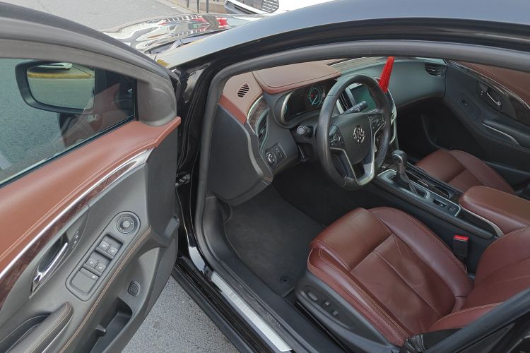 别克 君越 2014款 2.0T SIDI 精英技术型中控内饰20