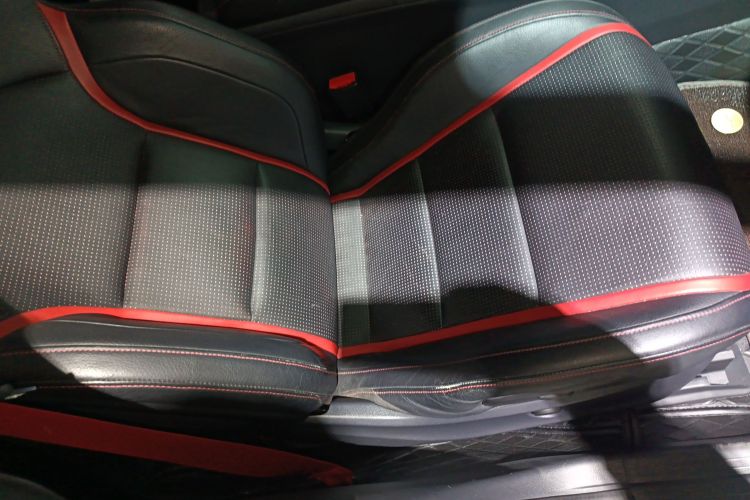 奔驰A级AMG(进口) 2016款 AMG A 45 4MATIC局部细节41