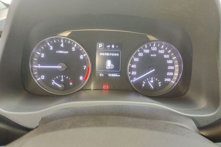 现代 领动 2016款 1.6L 自动智炫·精英型中控内饰14