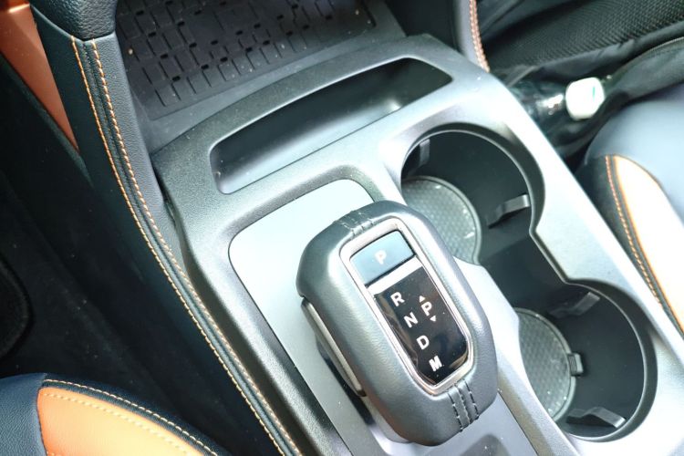 福特 游骑侠Ranger 2023款 探迹四驱自动版 汽油中控内饰18