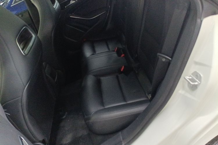 奔驰CLA 2015款 CLA 200中控内饰7004