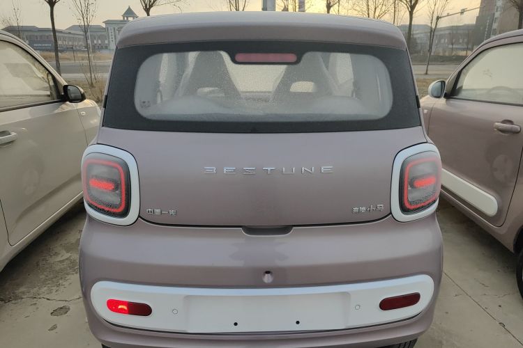 奔腾小马 2026款 222km 萌趣马 Plus车身外观6