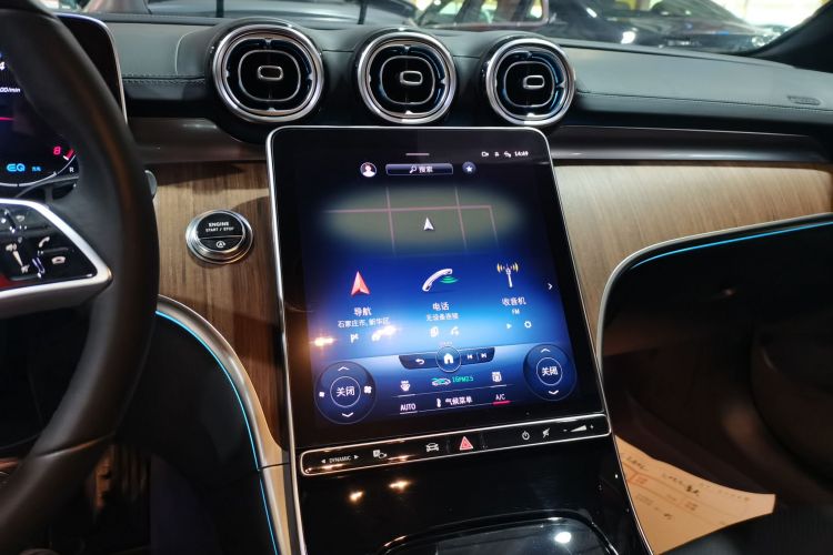 奔驰C级 2022款 C 260 L中控内饰16