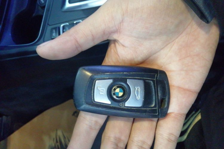 宝马3系 2017款 320Li 时尚型中控内饰7001