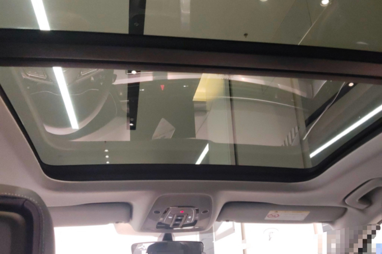 奥迪A4L 2023款 40 TFSI 时尚动感型中控内饰22