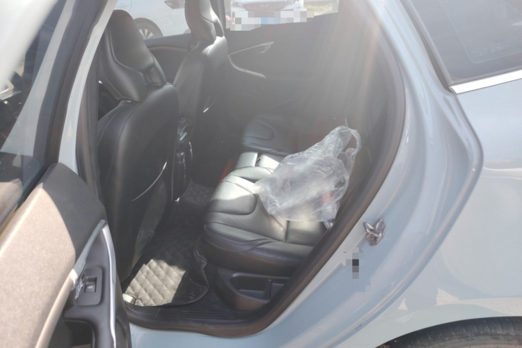 沃尔沃V40 2018款 T3 智雅版中控内饰21