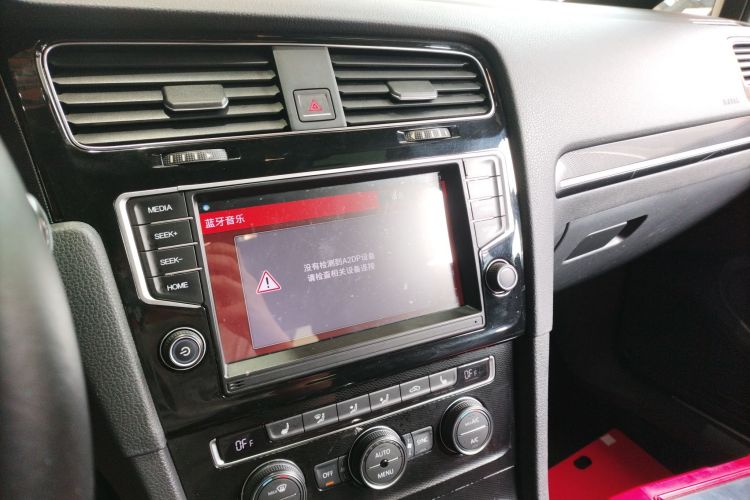 大众 高尔夫GTI 2016款 2.0TSI GTI中控内饰16