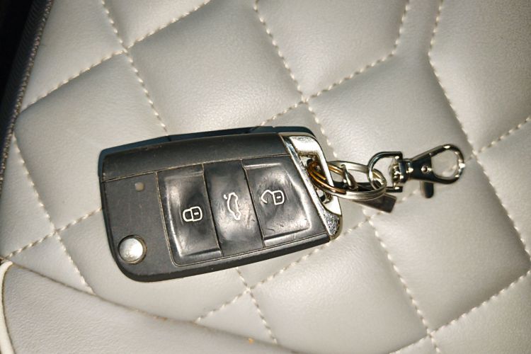 大众 探岳 2023款 300TSI 两驱豪华Plus进阶版中控内饰7001