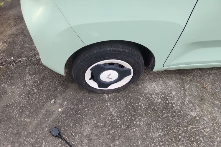 五菱汽车 宏光MINIEV 2021款 马卡龙时尚款 磷酸铁锂车身外观6007