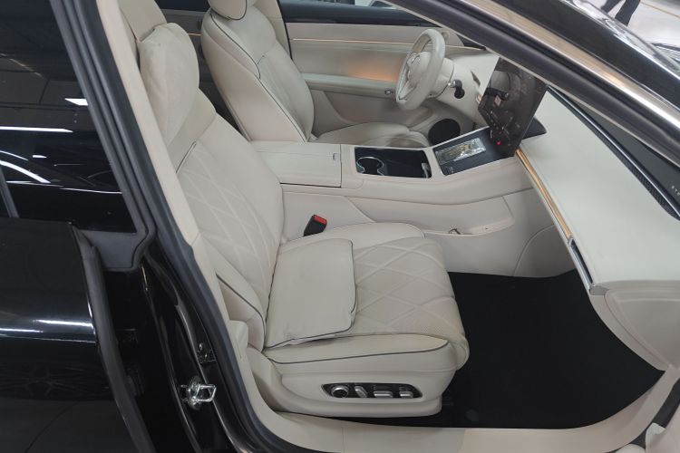 鸿蒙智行 享界S9 2024款 纯电 Ultra 四驱旗舰版局部细节41