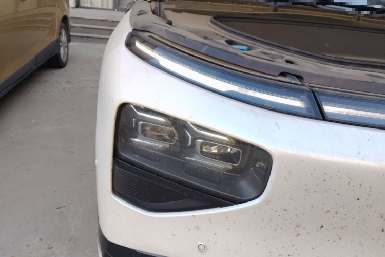 小鹏G9 2022款 650 性能版Pro车身外观6006