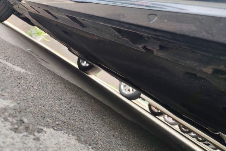 大众 迈腾 2023款 200万辆纪念版 330TSI DSG领先型机舱底盘29