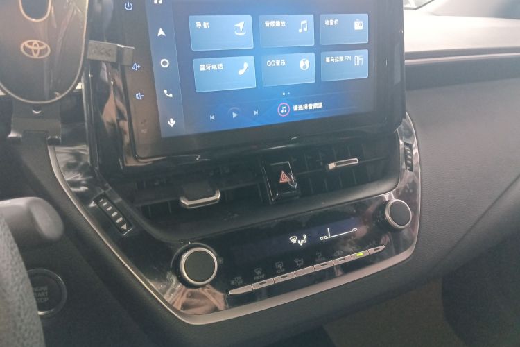 丰田 雷凌 2023款 185T CVT运动版局部细节16