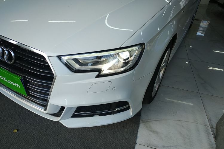 奥迪A3 2018款 30周年年型 Sportback 35 TFSI 时尚型局部细节36