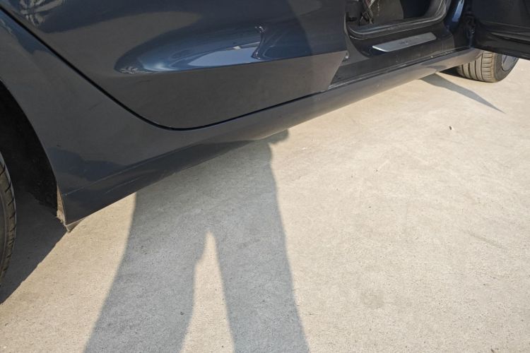 特斯拉 Model 3(进口) 2019款 标准续航后驱升级版(52度)局部细节9001