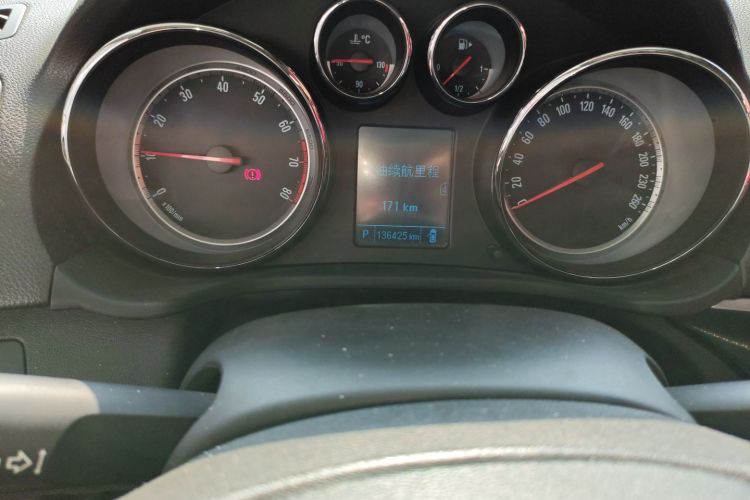 别克 君威 2014款 1.6T 时尚技术型中控内饰15