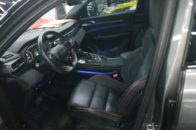 领克05 2020款 2.0TD 四驱劲Halo中控内饰19