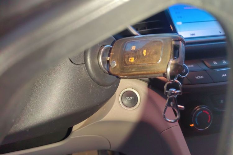 别克 英朗 2016款 15N 自动进取型中控内饰11