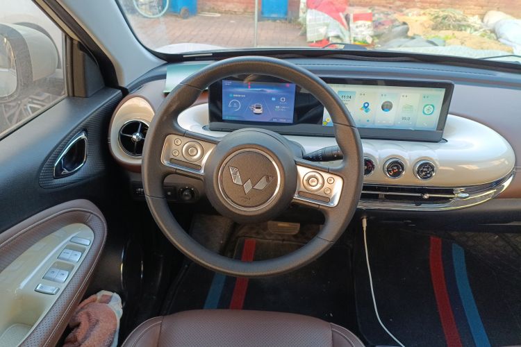 五菱汽车 五菱缤果 2023款 203km 舒享款中控内饰13