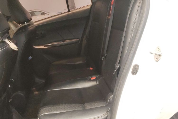 丰田 威驰 2017款 1.3L 手动前行版中控内饰21