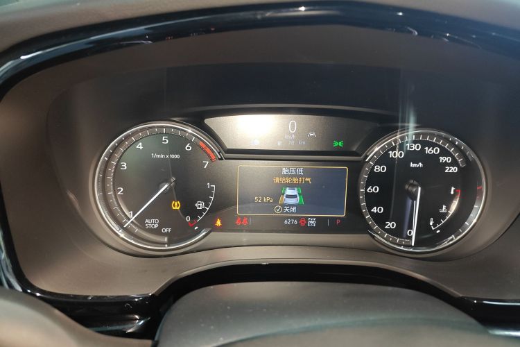 凯迪拉克XT6 2022款 2.0T 六座四驱豪华型中控内饰14