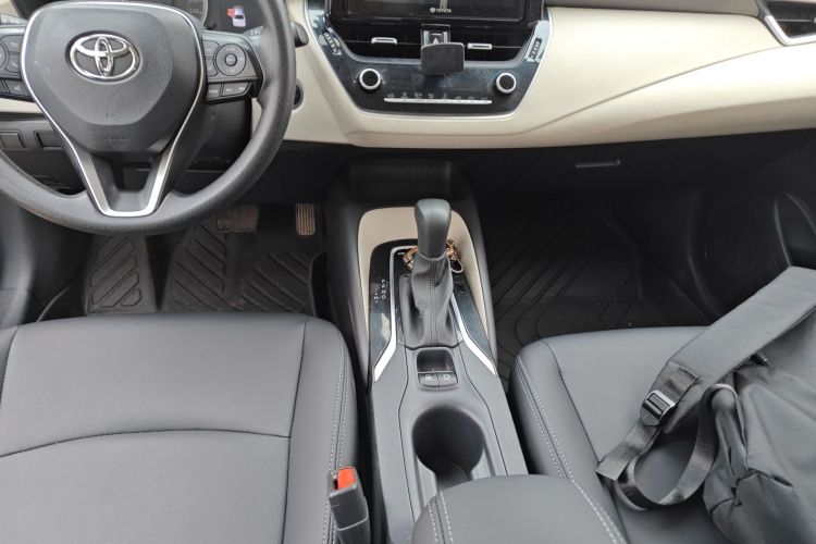 丰田 卡罗拉 2019款 1.2T S-CVT GL-i精英版局部细节18