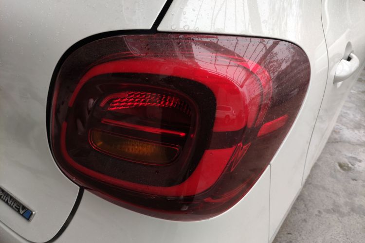 五菱汽车 宏光MINIEV 2025款 四门版 进阶款车身外观9