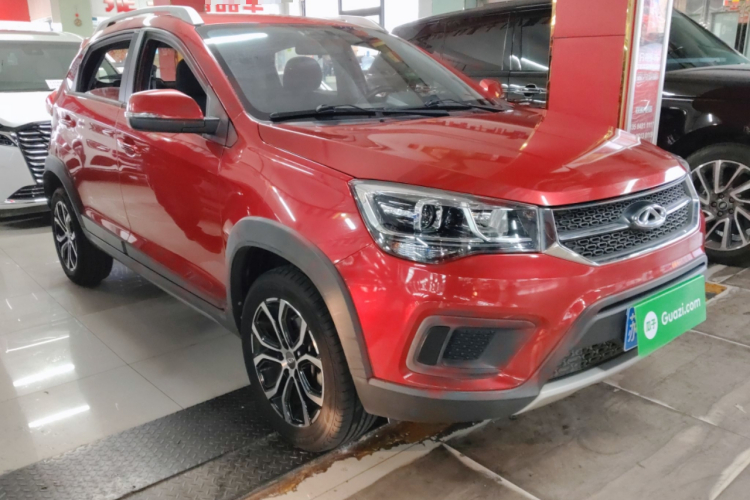 奇瑞 瑞虎3X 2018款 1.5L 自动舒适版车身外观3