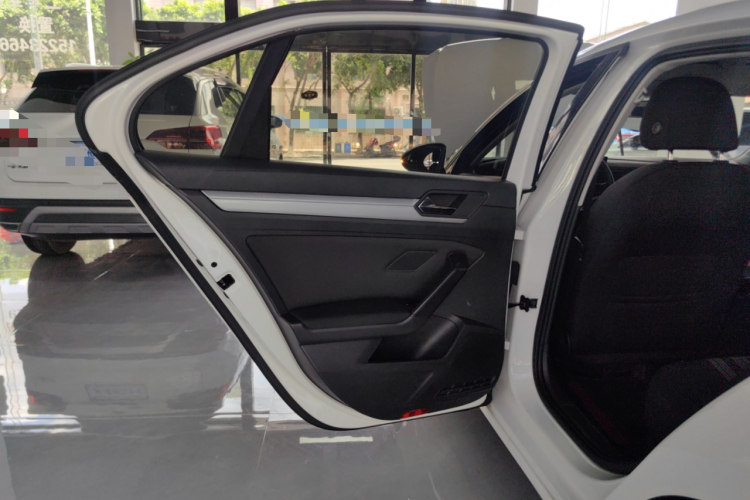 大众 凌渡 2018款 230TSI DSG风尚版中控内饰7008