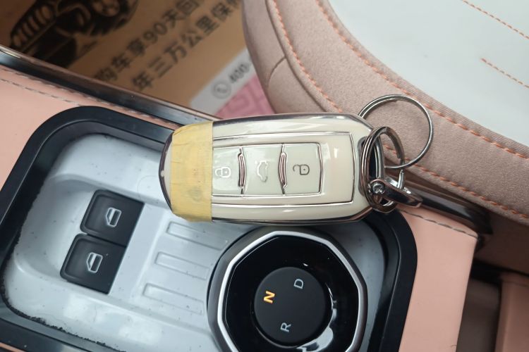 吉利银河 2023款 熊猫mini 200km 耐力熊中控内饰11