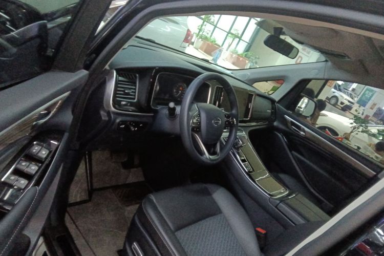 广汽传祺 传祺M8 2023款 领秀系列 390T 尊享版中控内饰7003