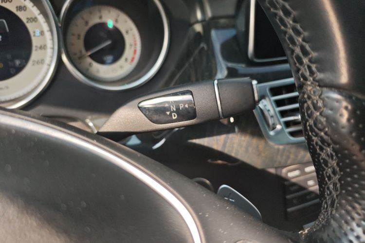 奔驰CLS 2015款 CLS 260局部细节18