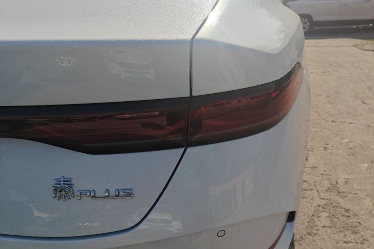 比亚迪 秦PLUS 2025款 DM-i 智驾版 55KM领先型车身外观6006