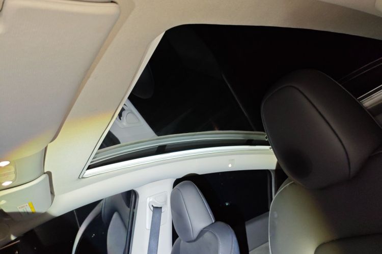 特斯拉 Model Y 2022款 改款 后轮驱动版局部细节22