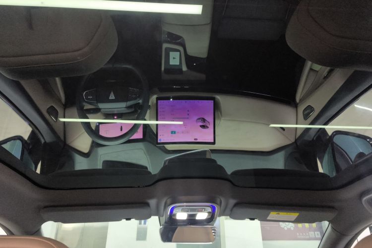 深蓝汽车 深蓝SL03 2022款 515纯电版中控内饰22