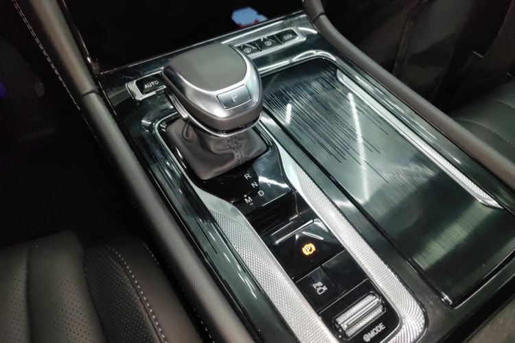 红旗H5 2024款 2.0T 自动智联旗畅版中控内饰18