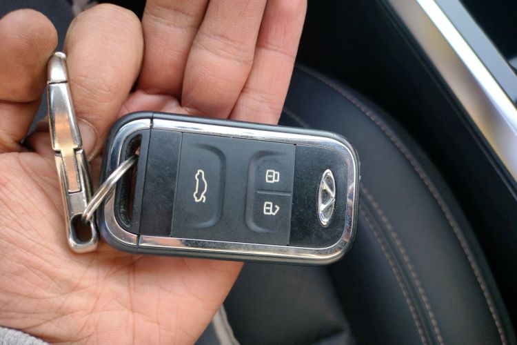 奇瑞 瑞虎8 2020款 经典 1.5TCI 自动尊崇版 5座中控内饰7001