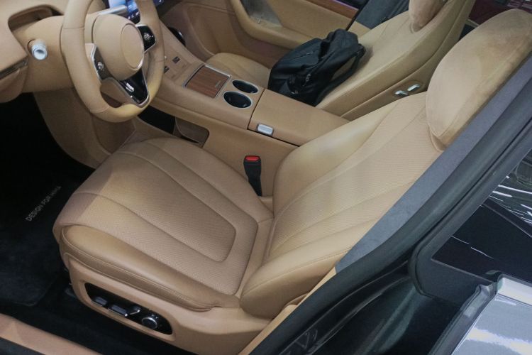 鸿蒙智行 智界R7 2025款 增程 331km Ultra局部细节19