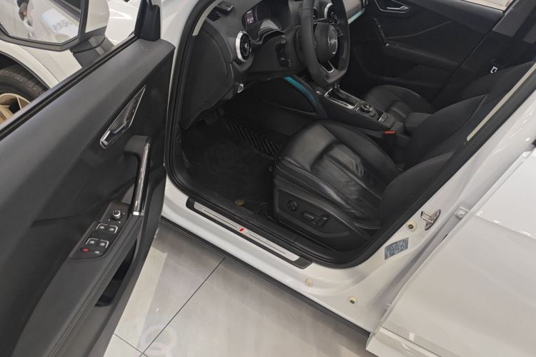 奥迪Q2L 2022款 35 TFSI 时尚动感型中控内饰20