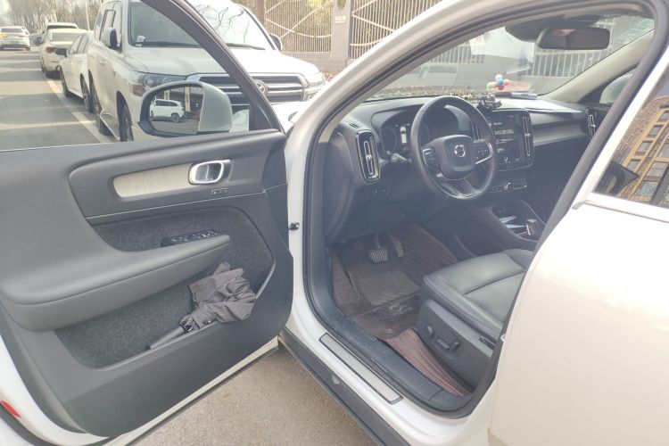 沃尔沃XC40 2020款 T3 智远豪华版中控内饰20