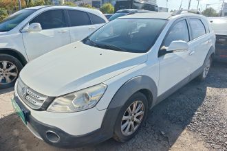 东风风神H30 2013款 CROSS 1.6L 手动尊尚型