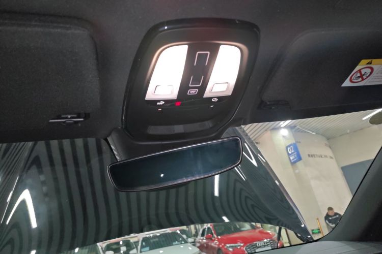 沃尔沃S90新能源 2025款 插电式混动 四驱长续航智雅豪华版中控内饰22