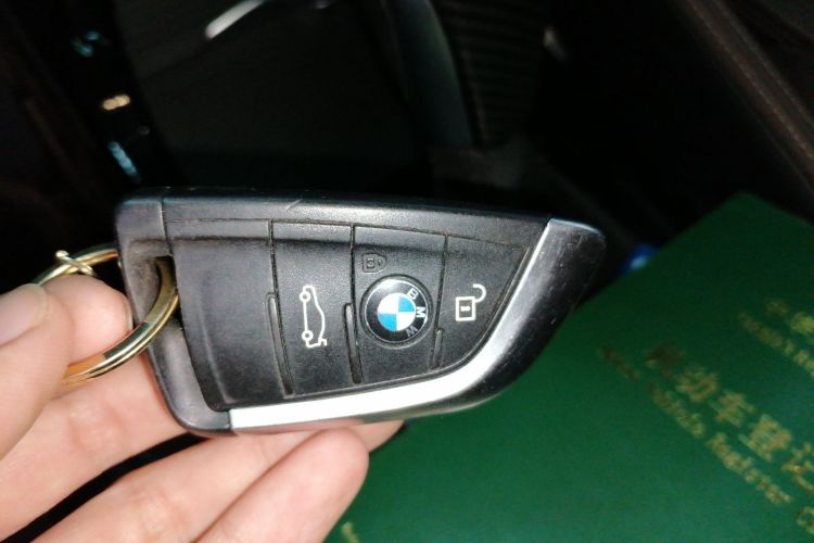 宝马X1 2019款 xDrive20Li 尊享型中控内饰11