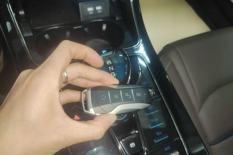 比亚迪 汉 2021款 EV 标准续航版豪华型中控内饰11