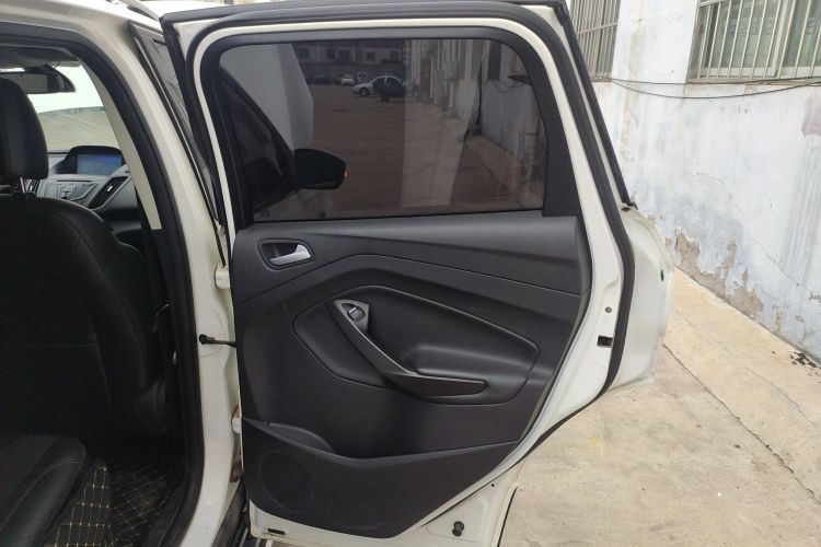 福特 翼虎 2015款 1.5L GTDi 两驱风尚型中控内饰45