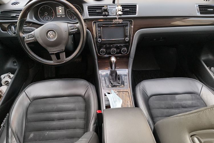 大众 帕萨特 2014款 1.8TSI DSG至尊版中控内饰12