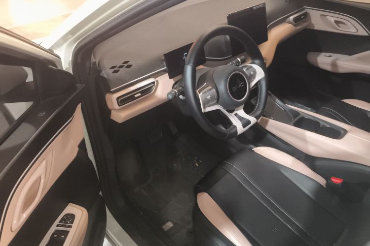 比亚迪 海鸥 2024款 荣耀版 305km 自由版中控内饰20